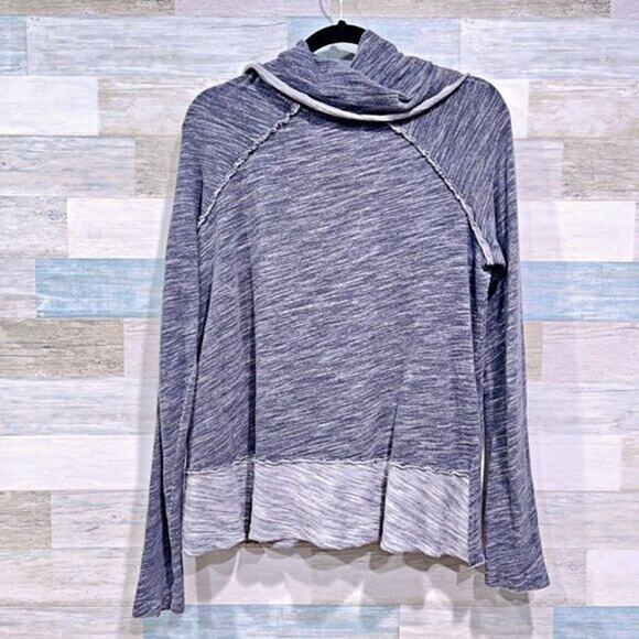 FREE PEOPLE FB BEACH Raglan Cowl Neck Top Gray Womens Two Body M/L - Picture 2 of 4